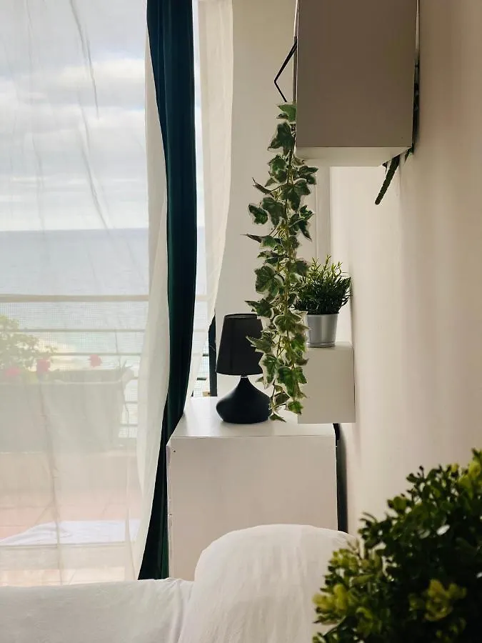 Friendly House Paceville San Ġiljan